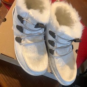 Hey dude white boots